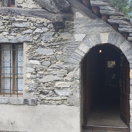 Tepilanti Villa Cerentino Eksteriør bilde